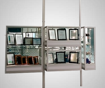 Gun Suspended Display Cabinets